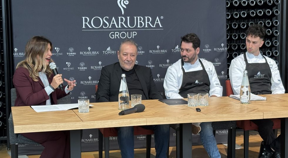 Rosarubra Zen, apre il ristorante del gruppo vinicolo nel vecchio Aurum con la cucina senza etichette di Moreno D’Antuono